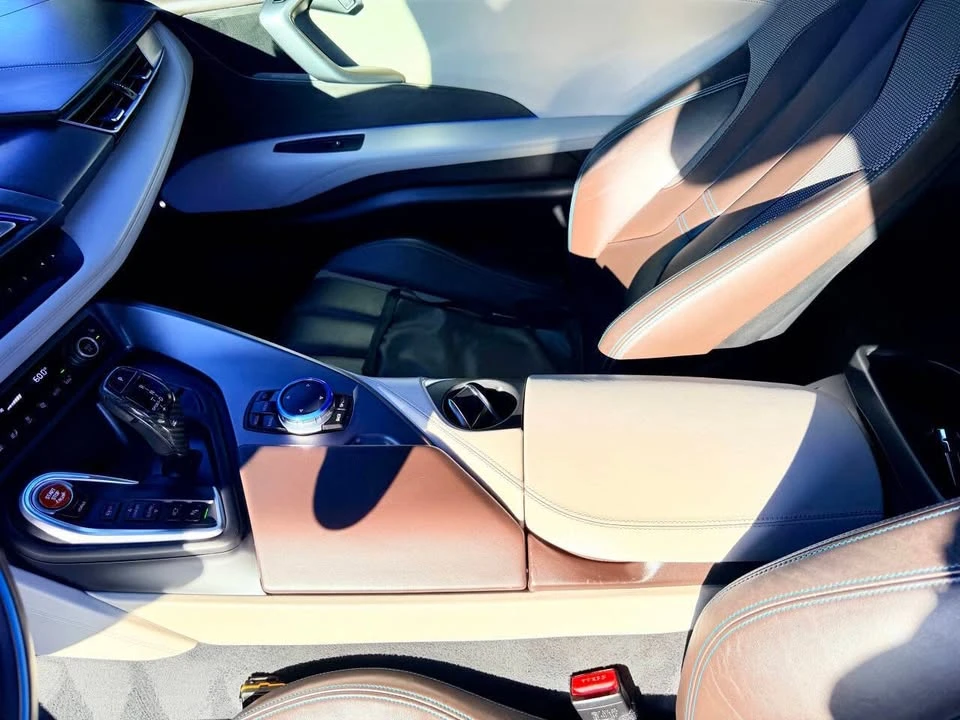 2016 BMW i8 - Image 15 of 20