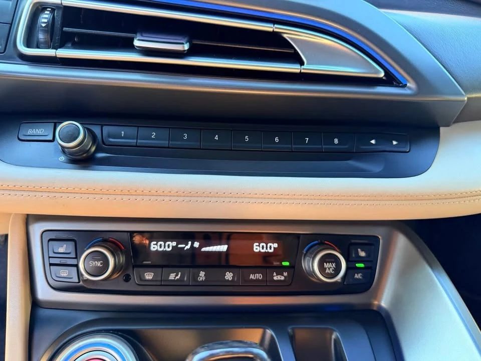 2016 BMW i8 - Image 13 of 20