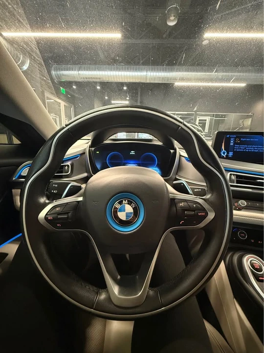 2016 BMW i8 - Image 6 of 9
