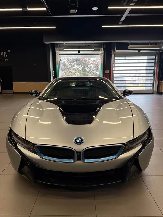 2016 BMW i8 - Image 2 of 9
