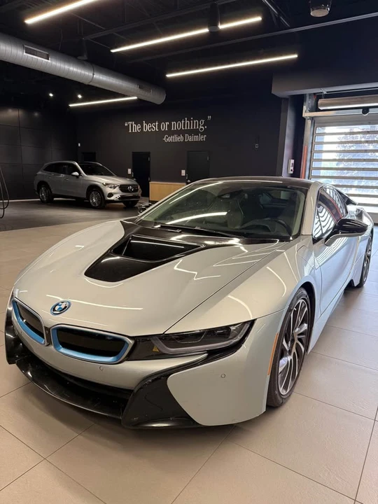 2016 BMW i8 - Image 3 of 9