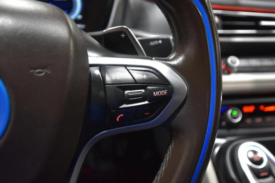 2016 BMW i8 - Image 14 of 16