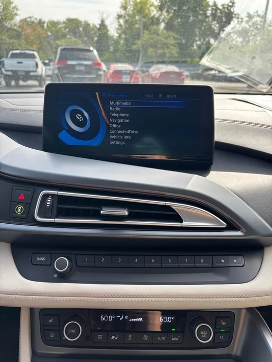 2016 BMW i8 - Image 19 of 20
