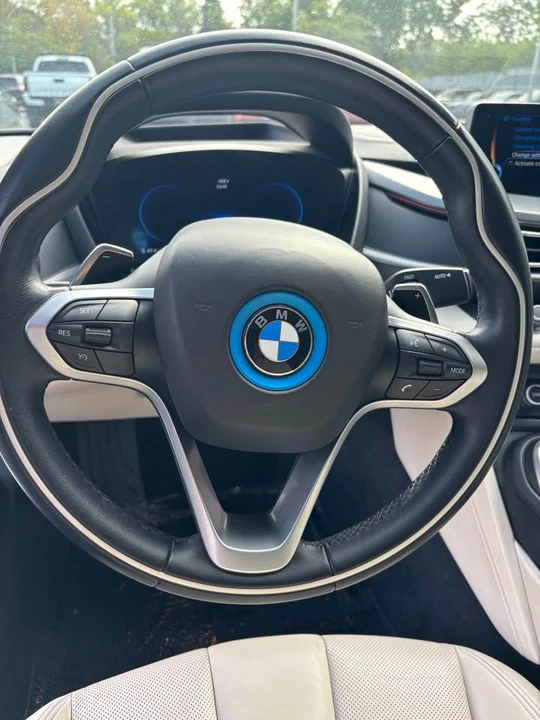 2016 BMW i8 - Image 13 of 20
