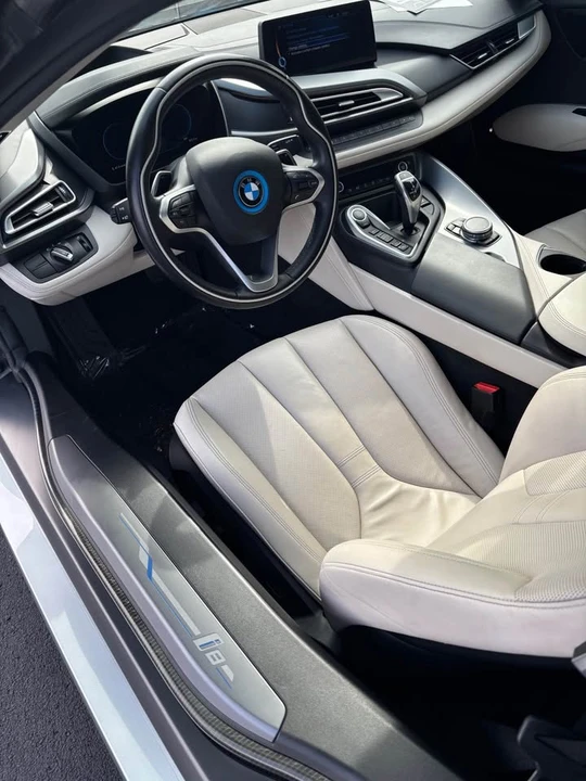 2016 BMW i8 - Image 12 of 20