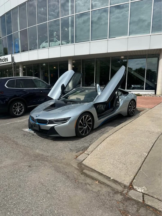 2016 BMW i8 - Image 4 of 7