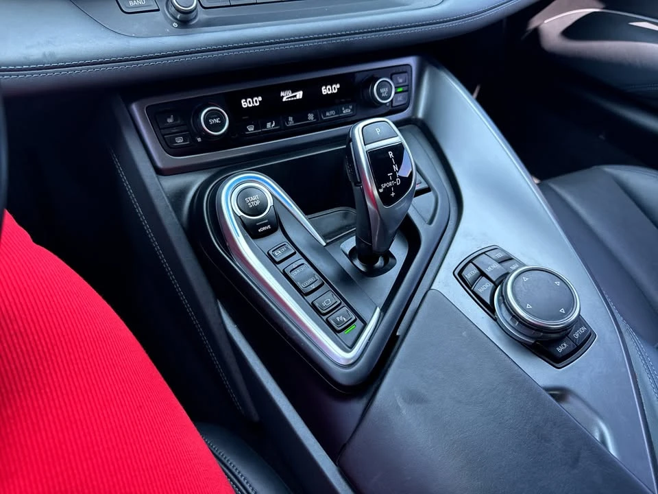 2016 BMW i8 - Image 5 of 8