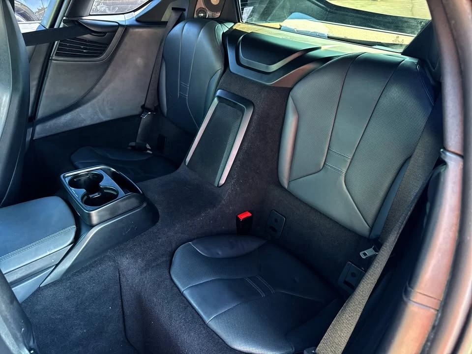 2016 BMW i8 - Image 6 of 8