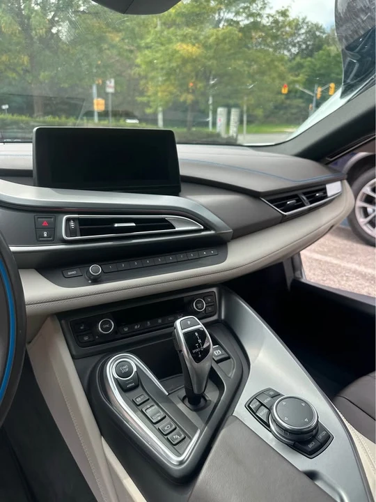 2016 BMW i8 - Image 7 of 7