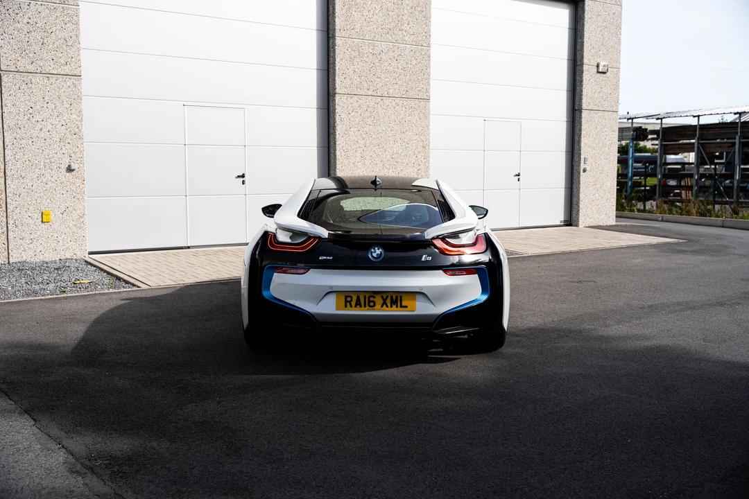 2016 BMW i8 - Image 6 of 31