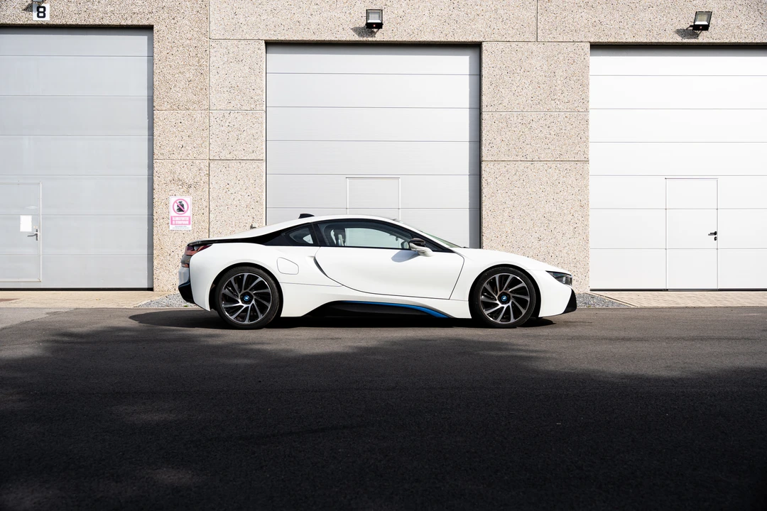 2016 BMW i8 - Image 4 of 31