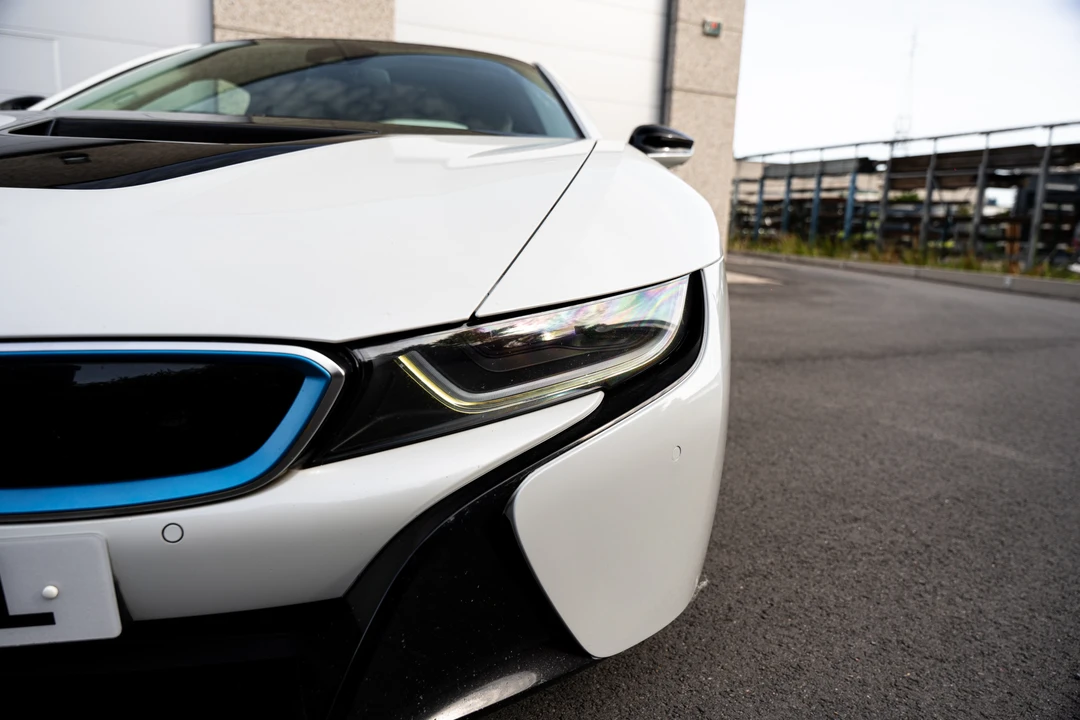 2016 BMW i8 - Image 17 of 31