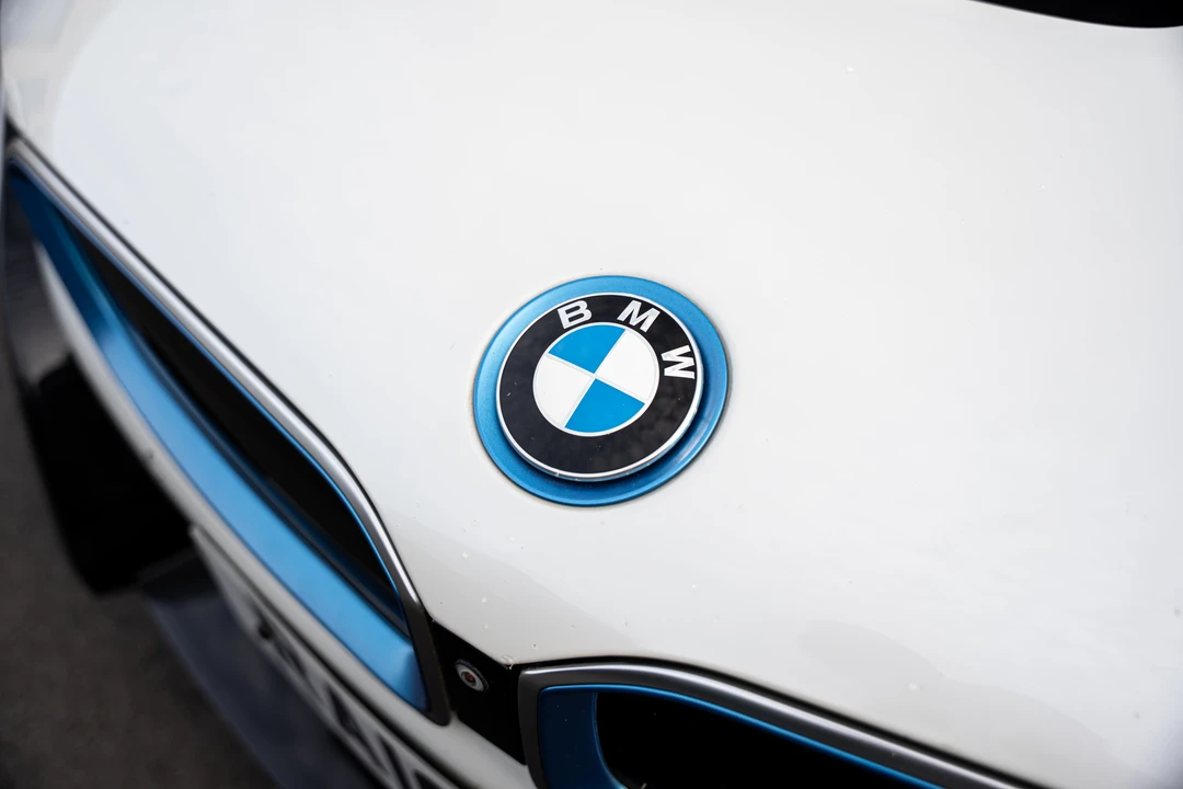 2016 BMW i8 - Image 22 of 31