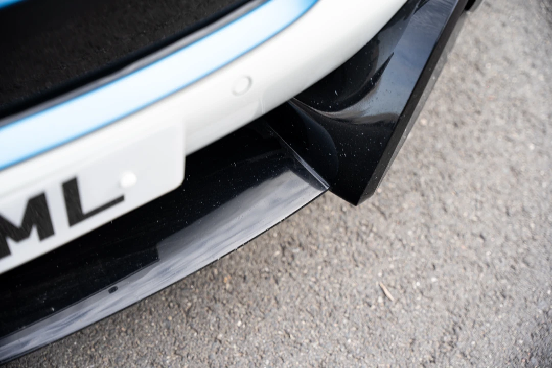 2016 BMW i8 - Image 27 of 31