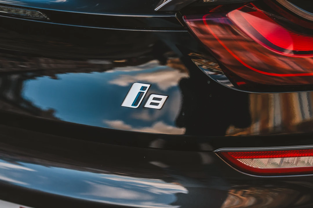 2016 BMW i8 - Image 21 of 31
