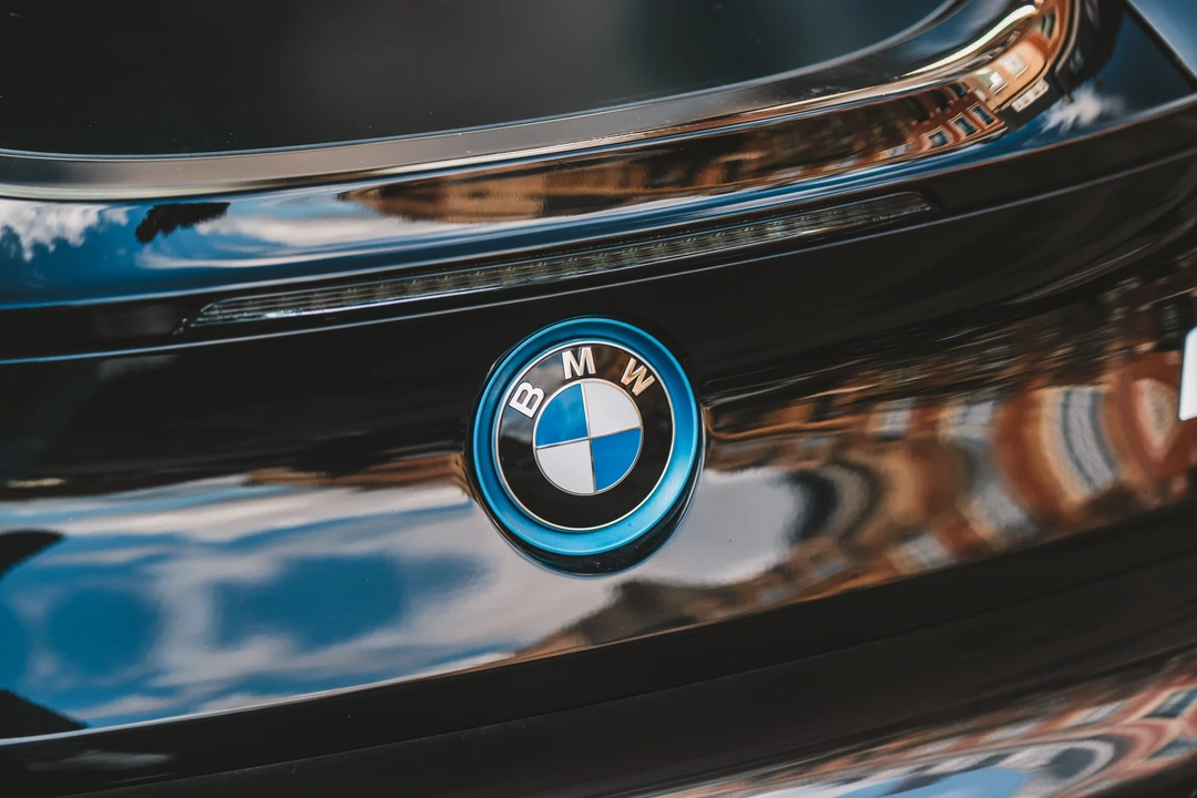 2016 BMW i8 - Image 24 of 31