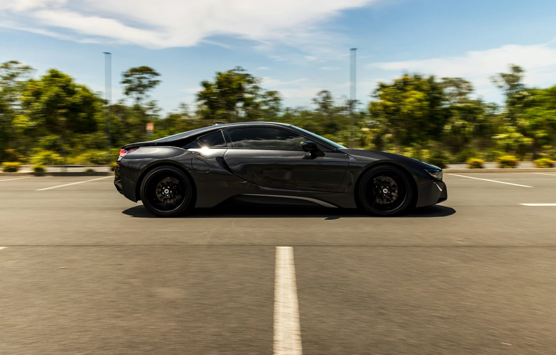 2016 BMW i8 - Image 4 of 21