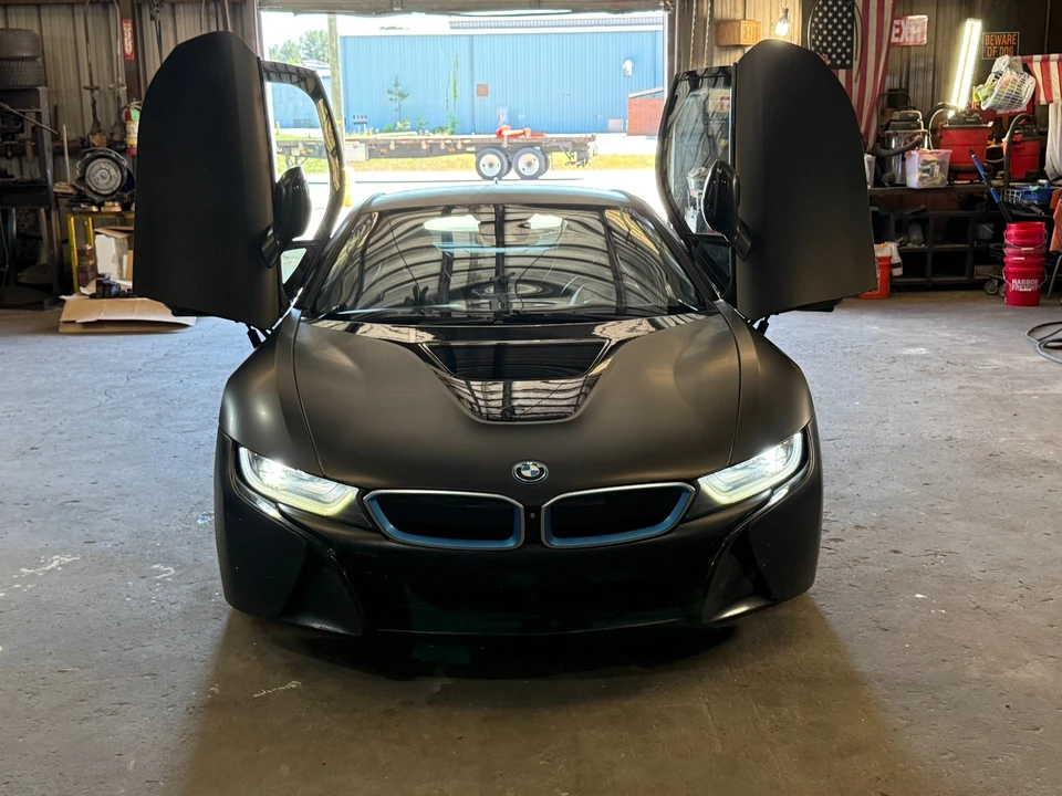 2016 BMW i8 - Image 5 of 15