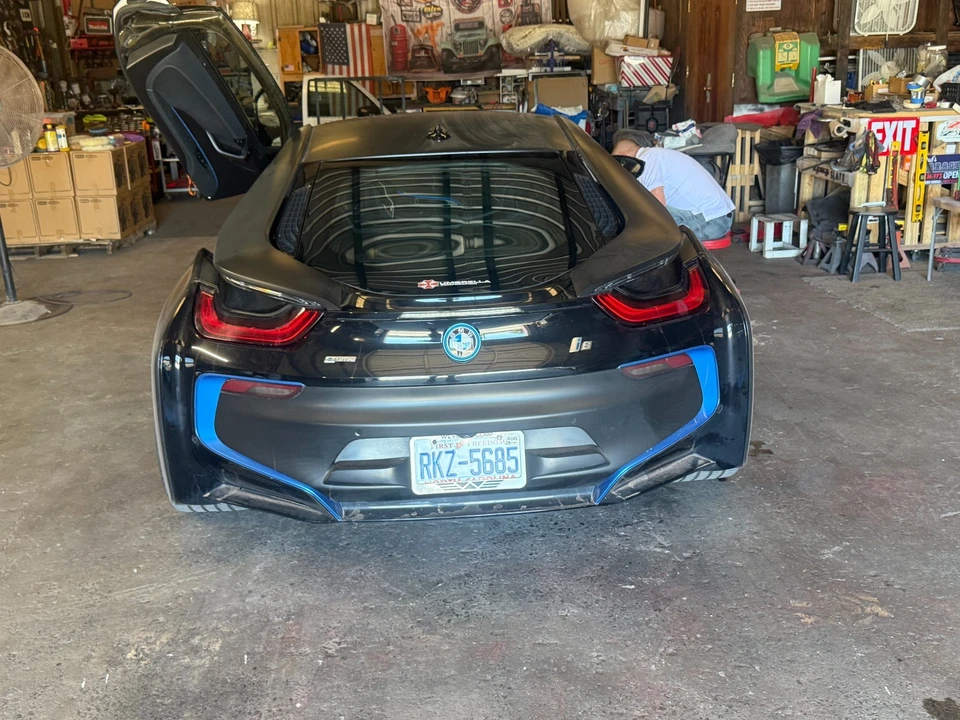 2016 BMW i8 - Image 8 of 15