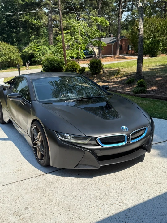 2016 BMW i8 - Image 2 of 15