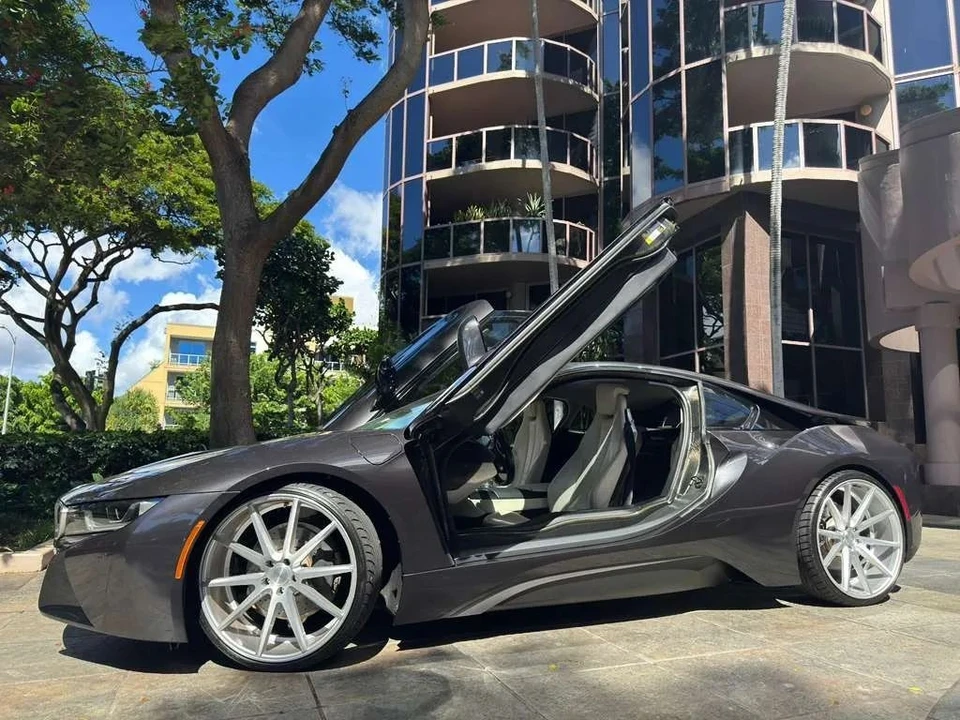 2016 BMW i8 - Image 3 of 21