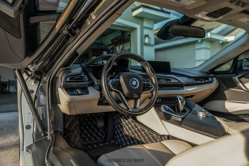 2016 BMW i8 - Image 15 of 21