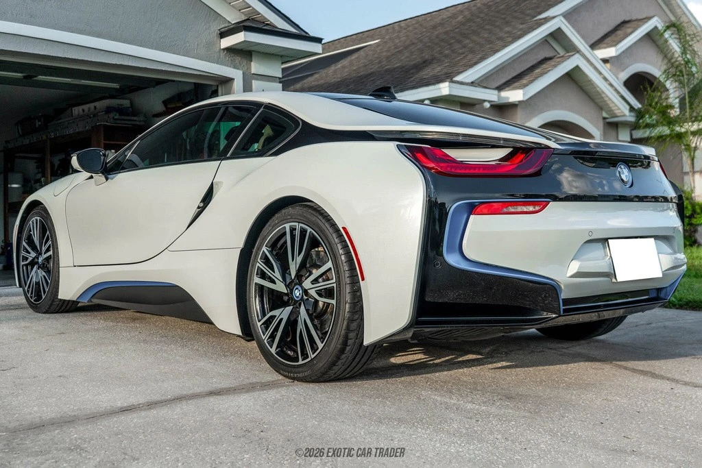 2016 BMW i8 - Image 4 of 21
