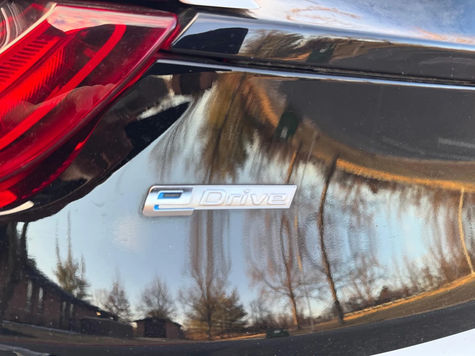 2016 BMW i8 - Image 24 of 31