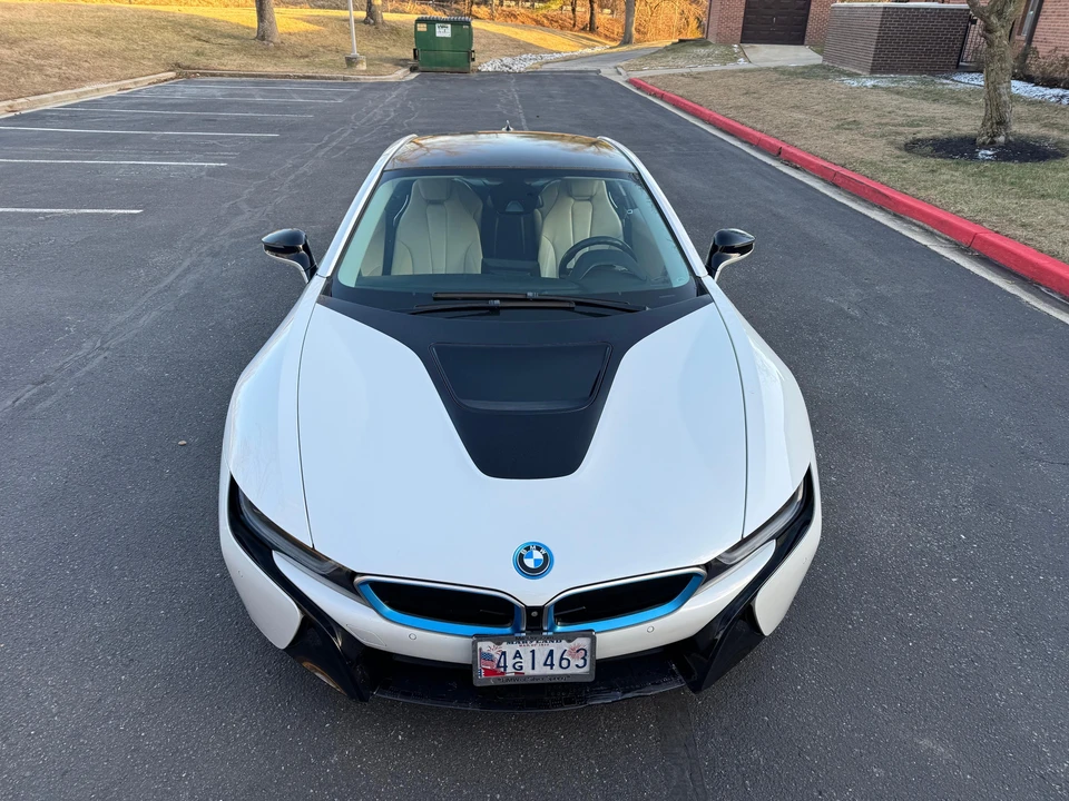 2016 BMW i8 - Image 7 of 31