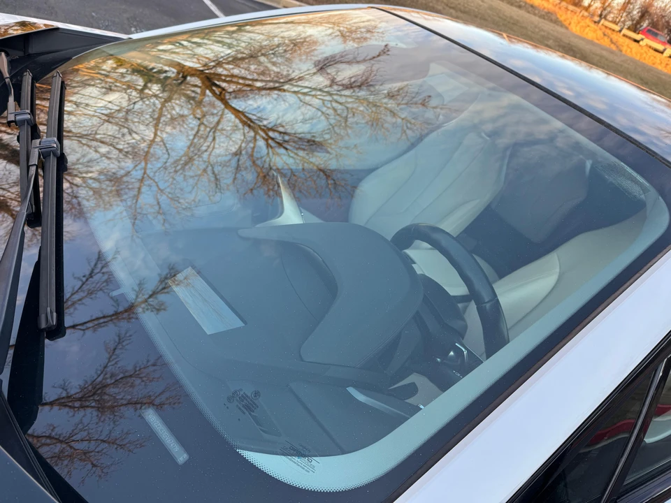 2016 BMW i8 - Image 19 of 31