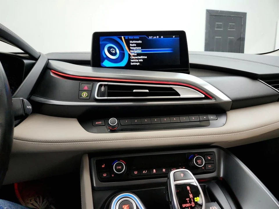 2016 BMW i8 - Image 20 of 21