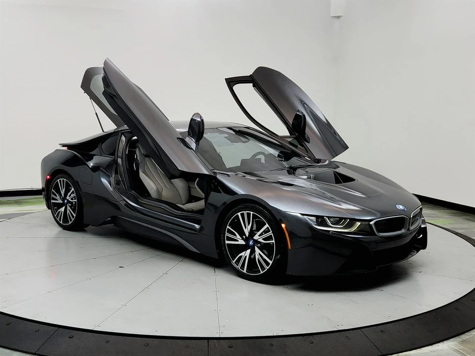 2016 BMW i8 - Image 10 of 21