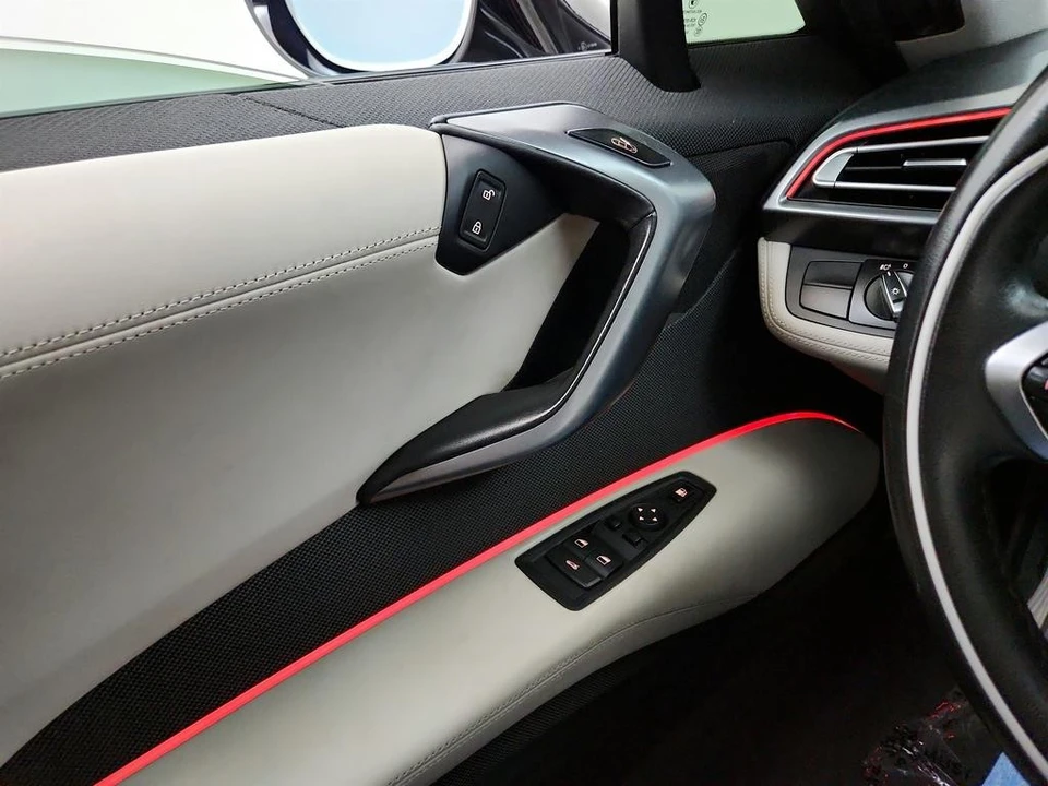 2016 BMW i8 - Image 21 of 21