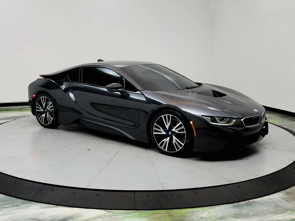 2016 BMW i8 - Image 3 of 21
