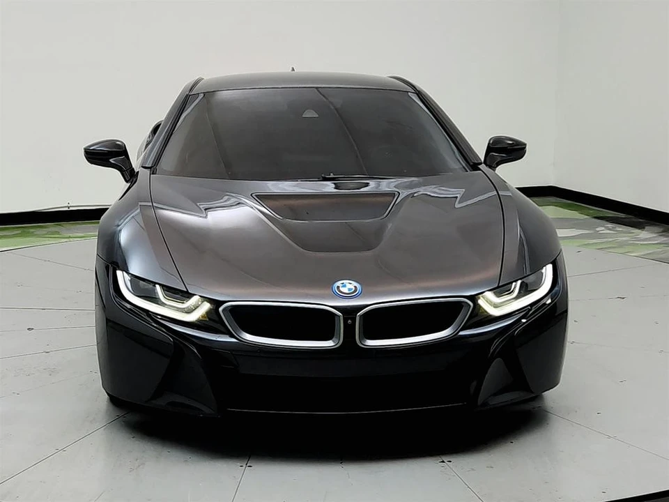 2016 BMW i8 - Image 2 of 21