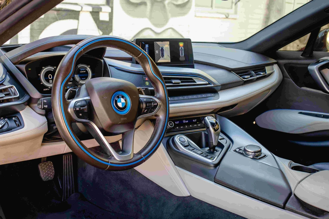 2016 BMW i8 - Image 11 of 24