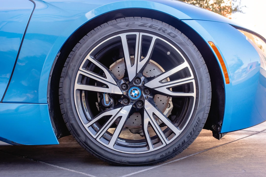 2016 BMW i8 - Image 10 of 24