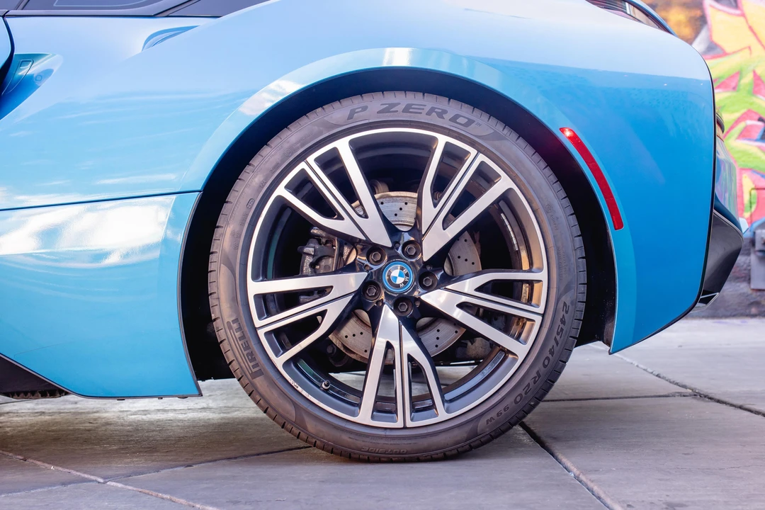 2016 BMW i8 - Image 8 of 24
