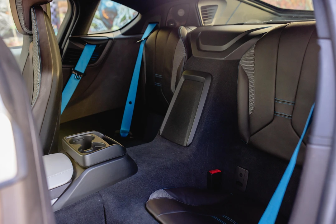 2016 BMW i8 - Image 18 of 24