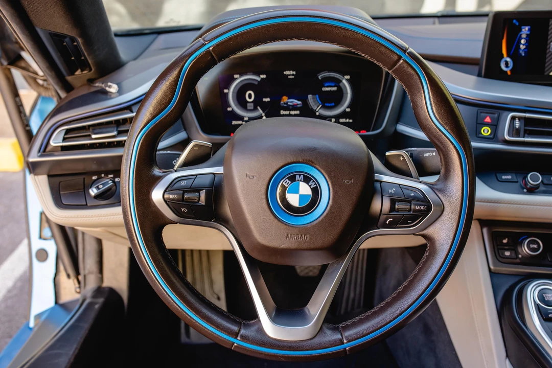 2016 BMW i8 - Image 22 of 24