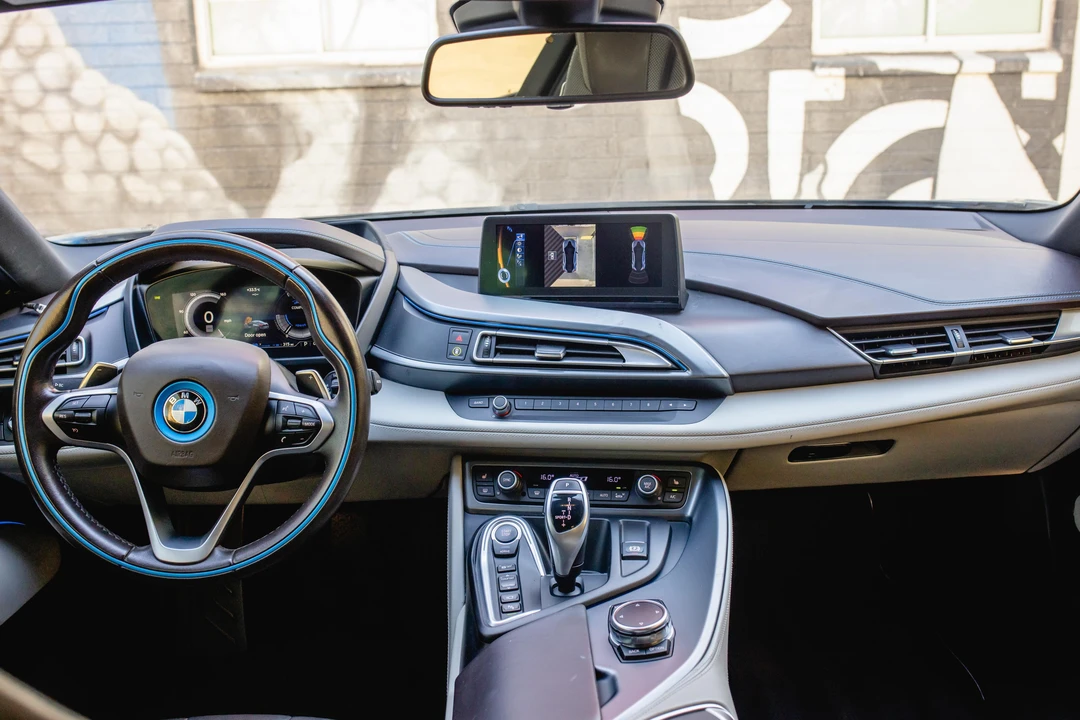2016 BMW i8 - Image 23 of 24