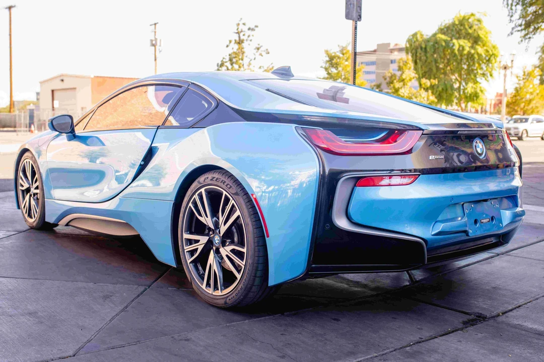 2016 BMW i8 - Image 3 of 24
