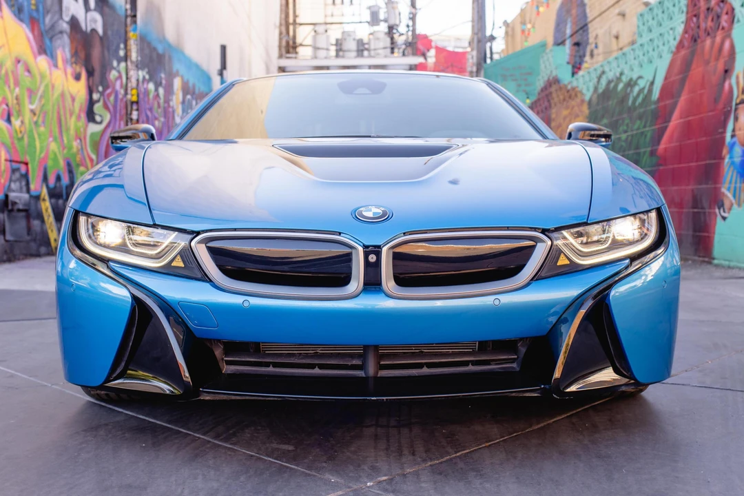 2016 BMW i8 - Image 2 of 24