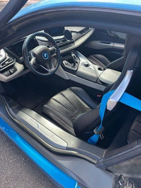 2016 BMW i8 - Image 4 of 21