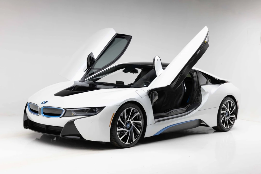 2016 BMW i8 - Image 13 of 21