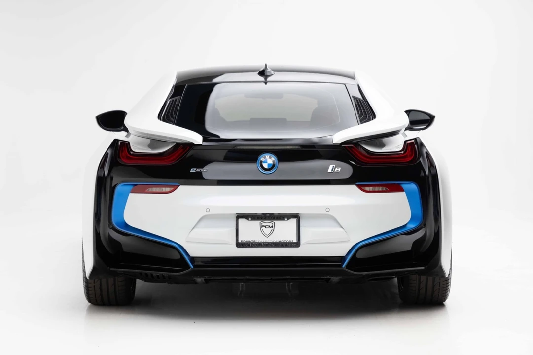2016 BMW i8 - Image 7 of 21