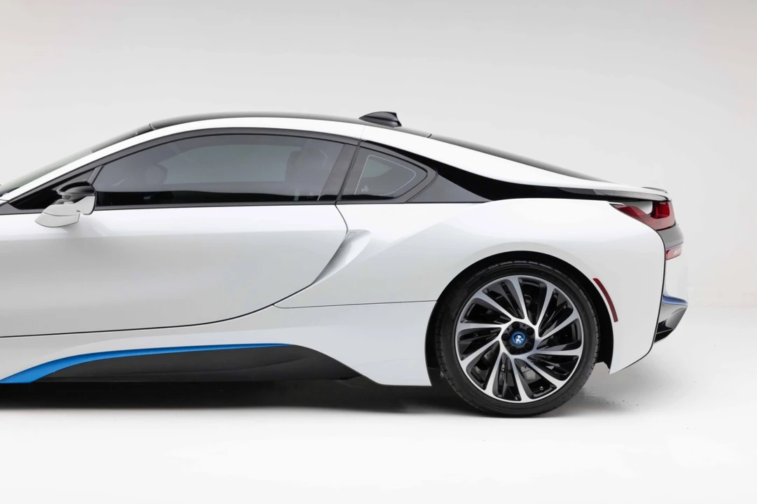 2016 BMW i8 - Image 21 of 21