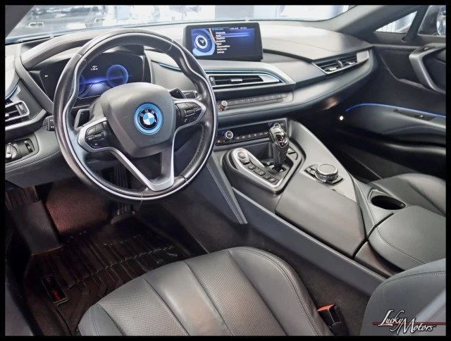 2016 BMW i8 - Image 15 of 21