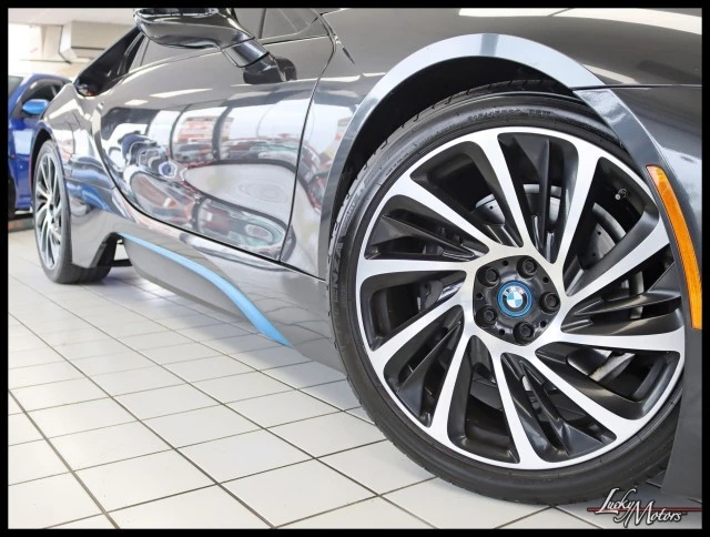 2016 BMW i8 - Image 4 of 21