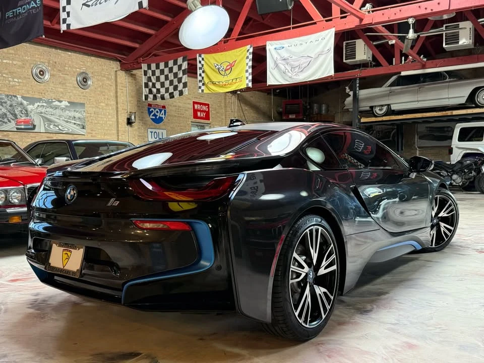 2016 BMW i8 - Image 4 of 18